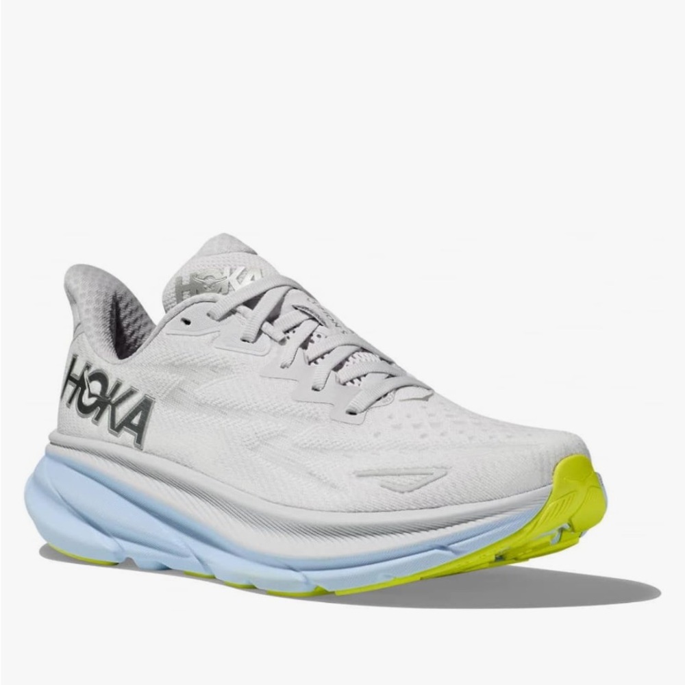 Worn once- HOKA ONE ONE Clifton 9 Textile Nimbus Cloud Ice Water Size: 6.5
